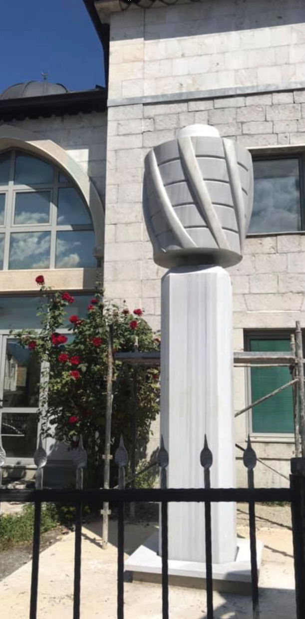 Spomen-obilježje šehidima pokrštavanja 1912-13. u Plavu